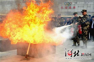 承德消防集中銷毀假冒消防器材 組圖